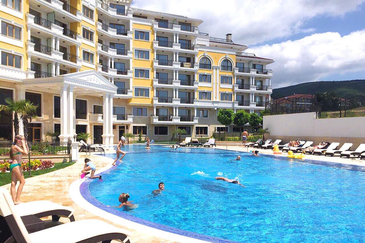 Florence Deluxe Apartments Sveti Vlas Luaran gambar