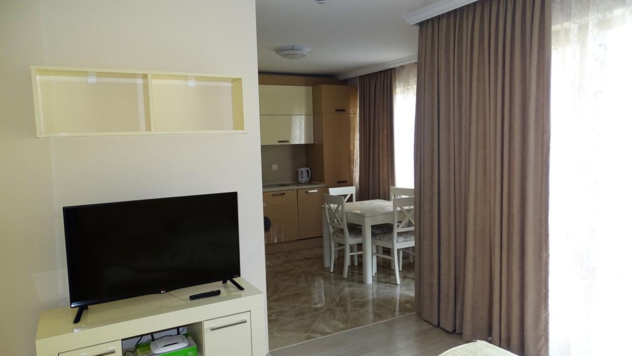 Florence Deluxe Apartments Sveti Vlas Luaran gambar