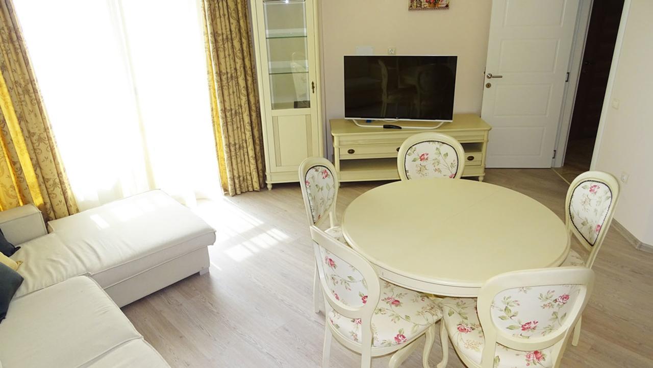 Florence Deluxe Apartments Sveti Vlas Luaran gambar