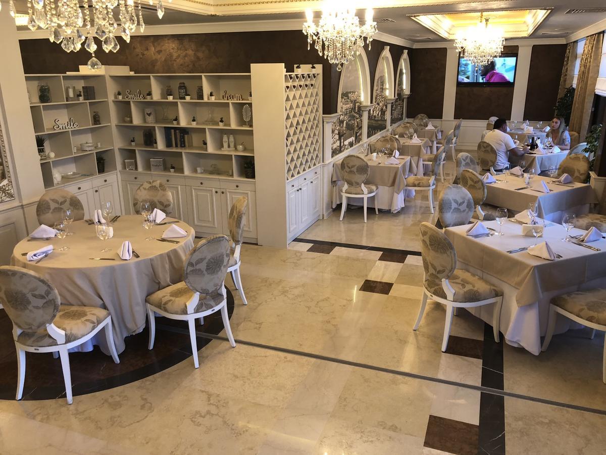 Florence Deluxe Apartments Sveti Vlas Luaran gambar