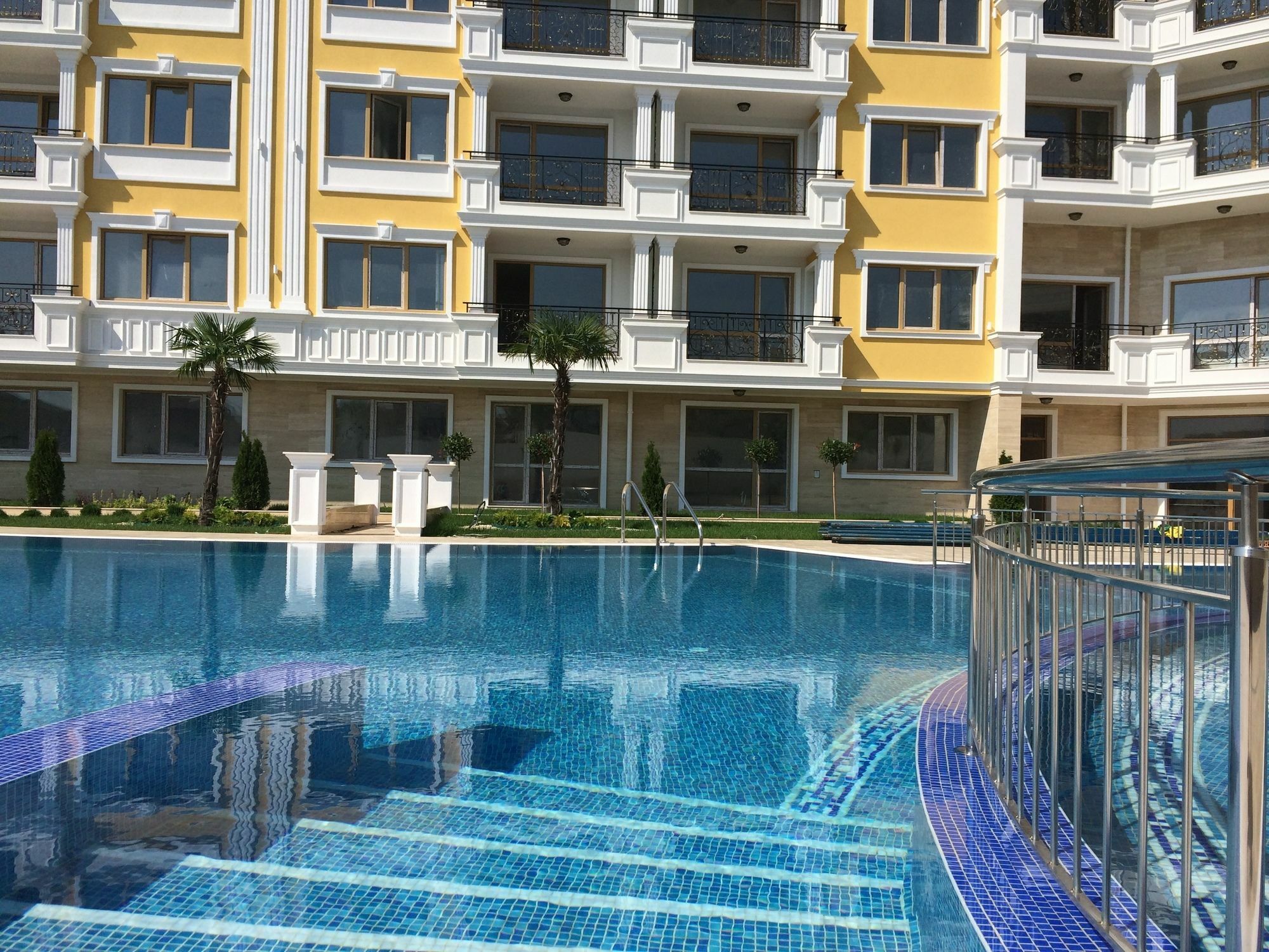 Florence Deluxe Apartments Sveti Vlas Luaran gambar